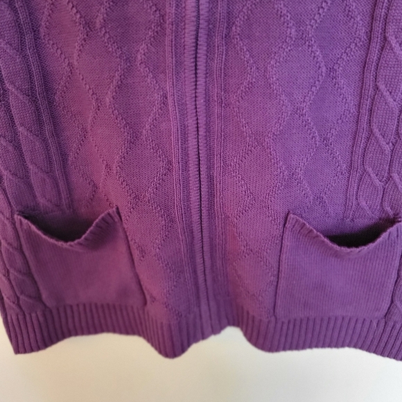 Moffi Front Full Zip Vest With Pockets L NWOT - Picture 8 of 9